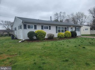 206 Webbs Ln, Dover, DE 19904