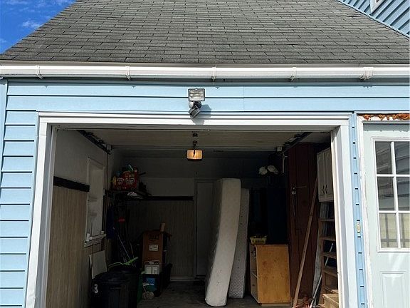 3rd image of 1242 Hilton Ave