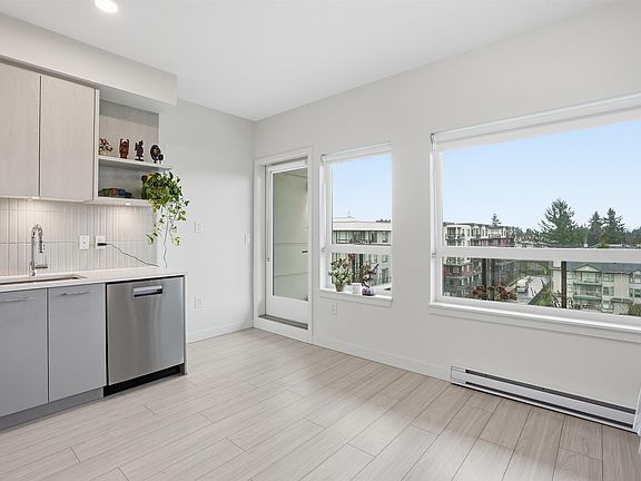 5th image of 10777 138th St #604
