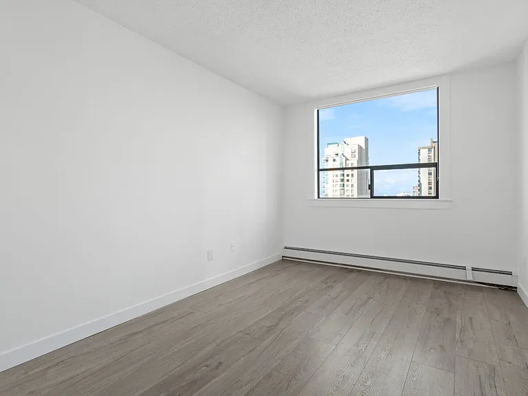 1202 Harwood St — Photo 20