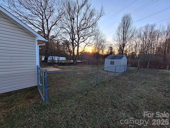3rd image of 3523 Tracy Glenn Ct