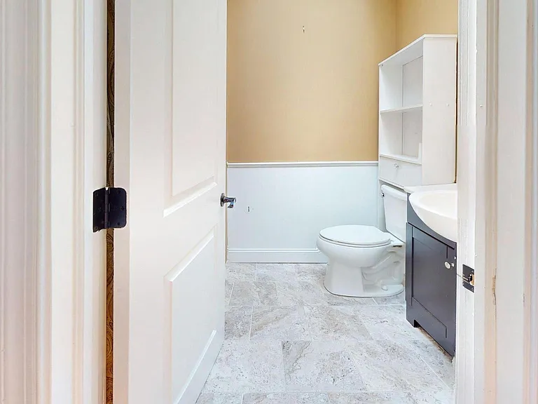 8902 Blue Grass Rd — Photo 27