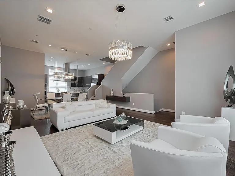 5919 E Post Oak Ln — Photo 10