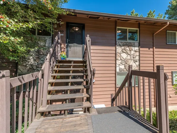 5005 SW Mitchell St #10, Portland, OR 97221