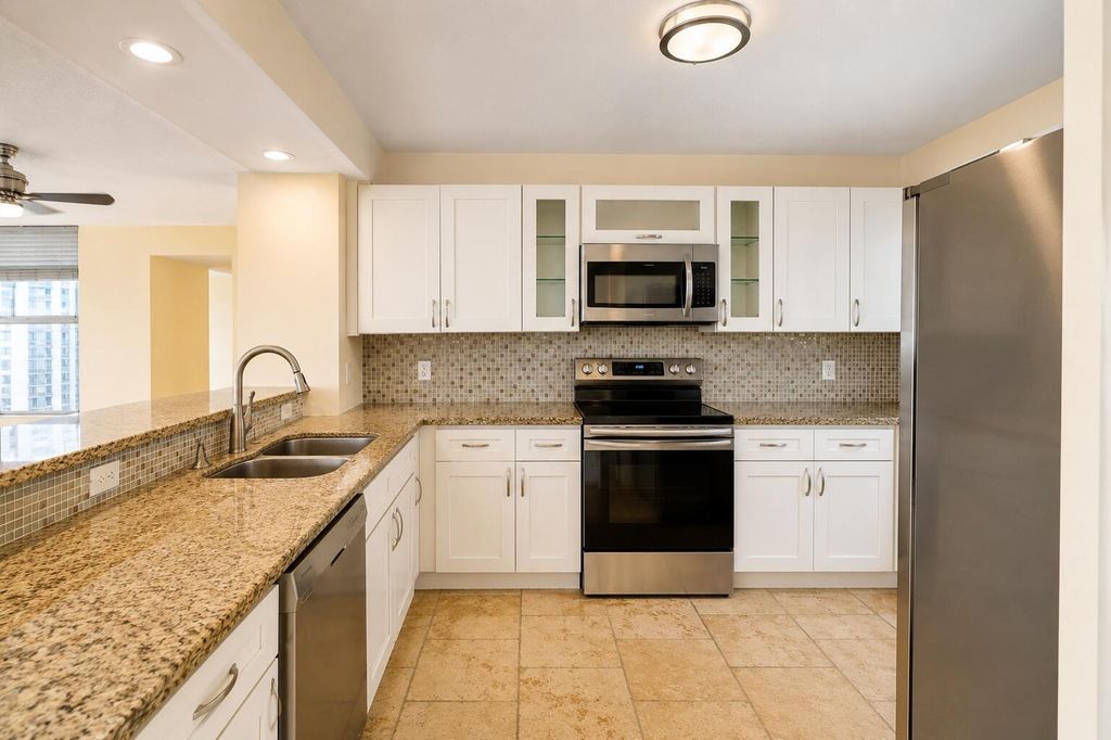 201 N Ocean Blvd APT 608, photo 6
