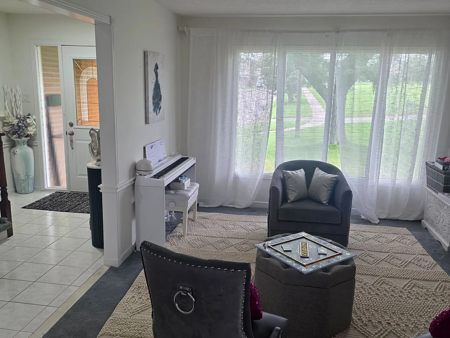 4 bed, $4,000 — Photo 3