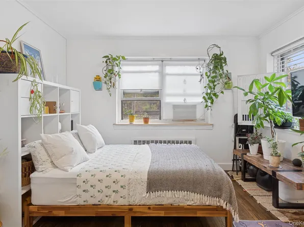 75-02 Austin Street #2C, Forest Hills, NY 11375