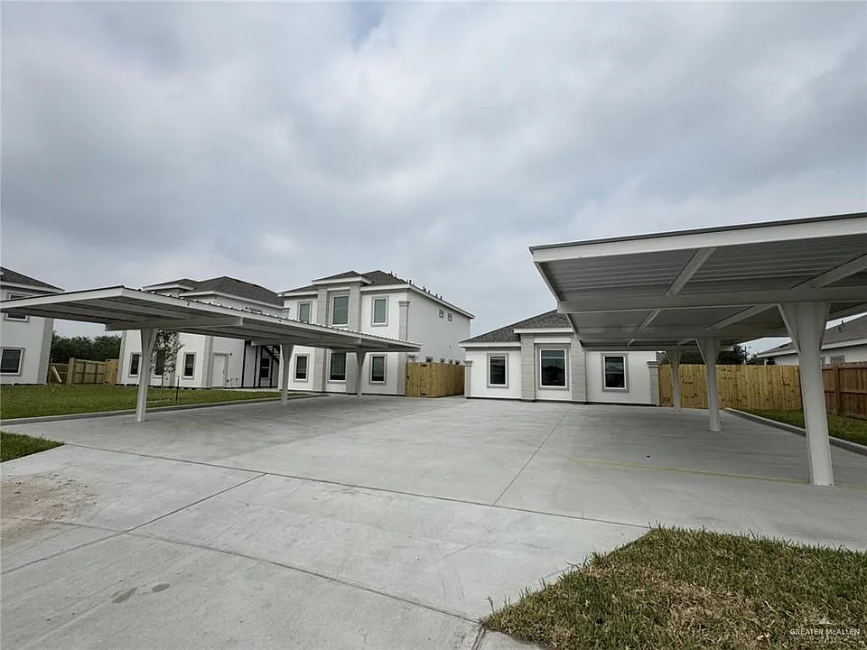 1600 N Canelo Dr #3