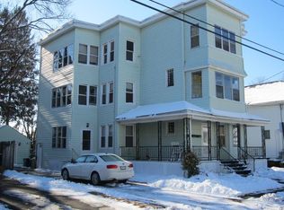 33 Percy St, Chicopee, MA 01020