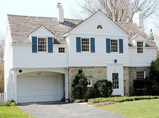 1404 Blackmore Rd, Cleveland Heights, OH 44118
