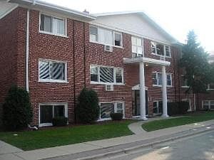 1st image of 10139 W Hartford Ct #2A