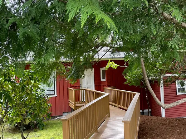 10052 136th Ave NE, Kirkland, WA 98033