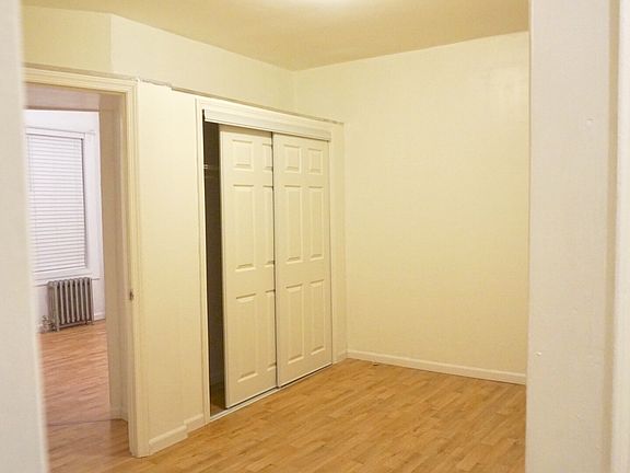 4th image of 425 Park Pl #1
