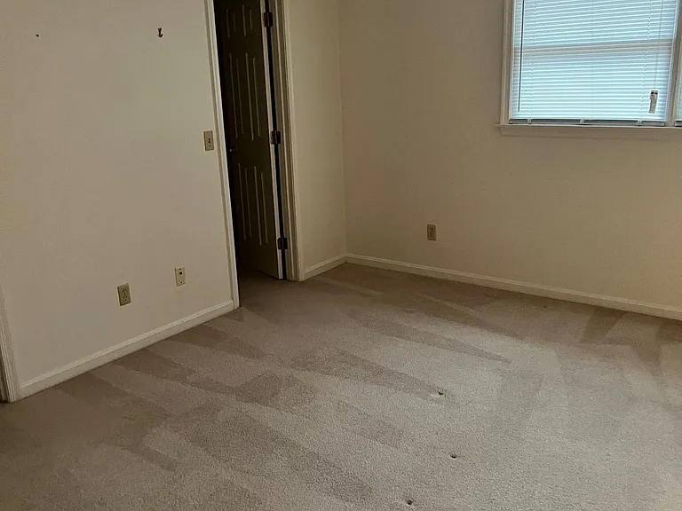 818 Berne Ct — Photo 5