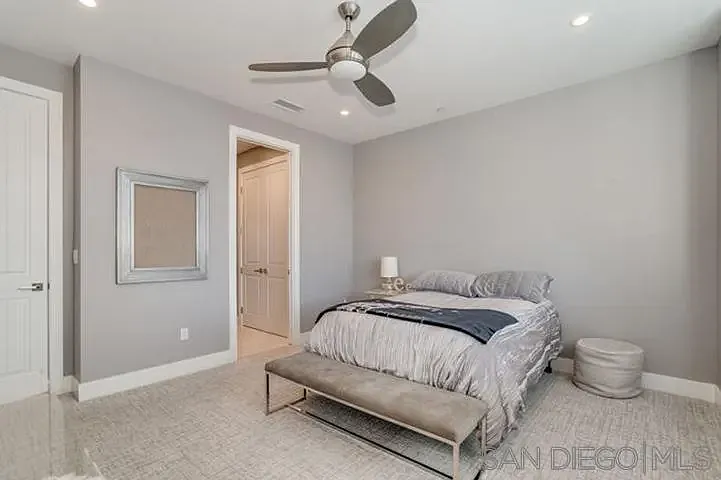 710 E Ave — Photo 37