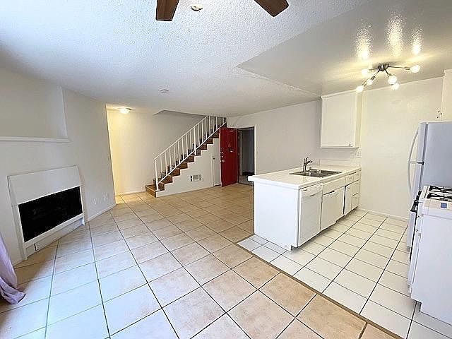 1st image of 1826 S Bundy Dr