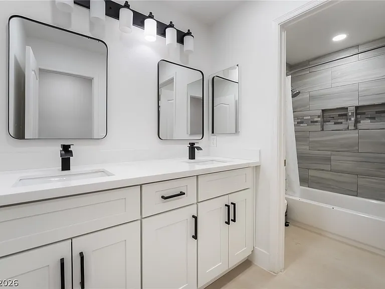 8253 Ruby Mountain Way — Photo 28