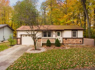5251 Renee St, Lansing, MI 48911