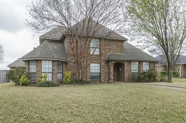 1st image of 1412 Heritage Hill Dr