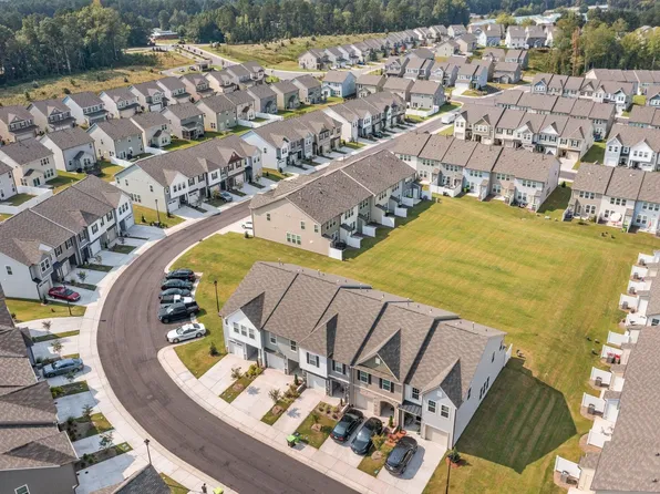 149 Porthaven Way, Clayton, NC 27527