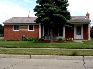 28882 Aline Dr, Warren, MI 48093