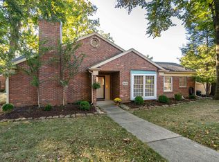 2610 E Windermere Woods Dr, Bloomington, IN 47401