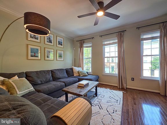 5th image of 5303 Arapaho Ln