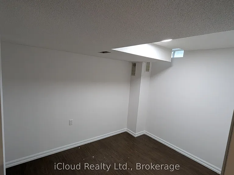 53 Seward Cres #LOWER LEVEL — Photo 8