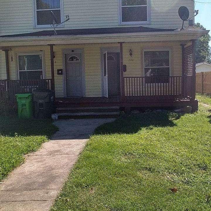 1st image of 720 S Main St