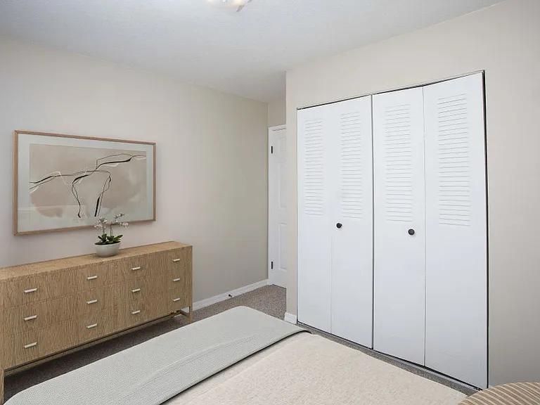 2022 Burnstead Dr — Photo 8