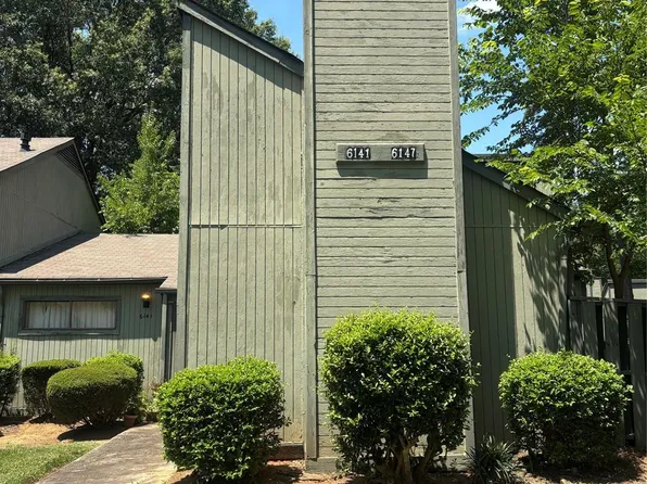 6141 Bent Tree Ct, Charlotte, NC 28212