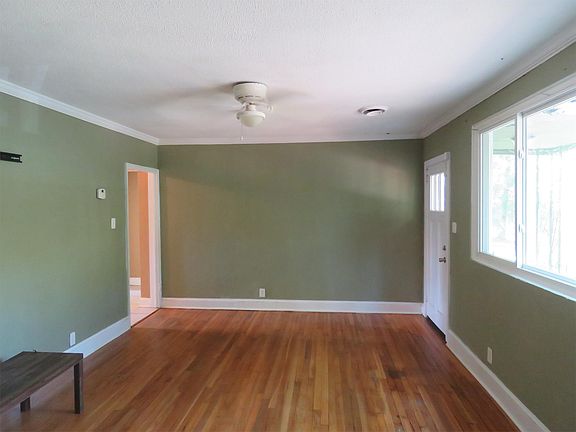 4th image of 661 Overhill Dr