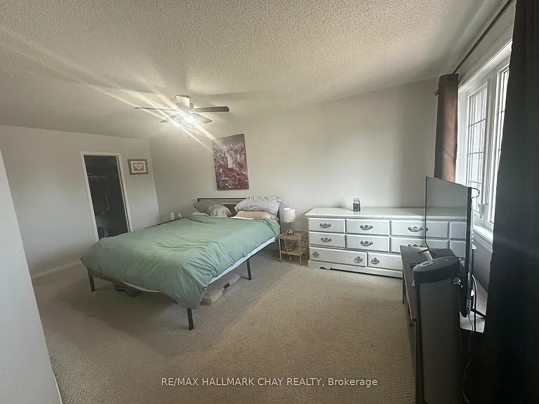 10 Longman Dr — Photo 12