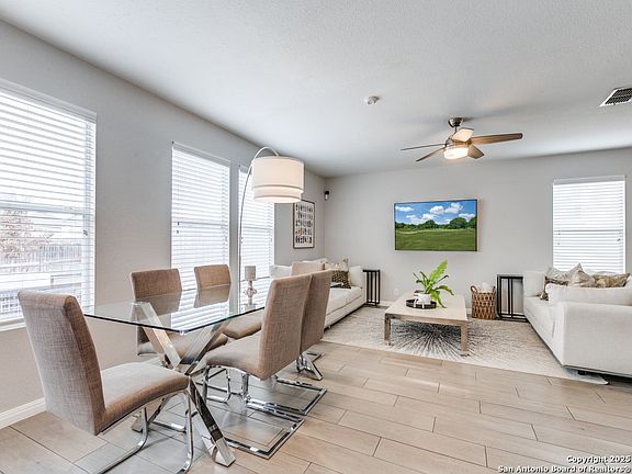 5th image of 6111 AMHERST BAY