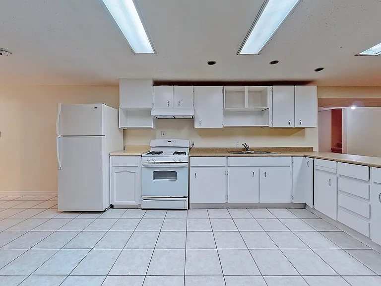 768 Como Lake Ave — Photo 13