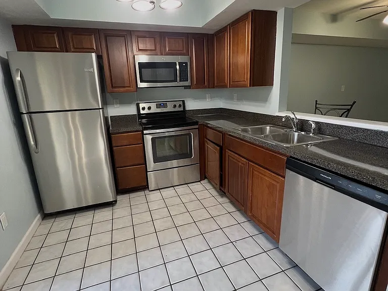 10 Manorwood Dr — Photo 8