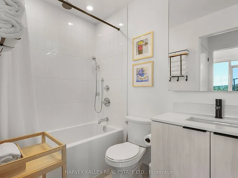 2495 Eglinton Ave W #609 — Photo 17