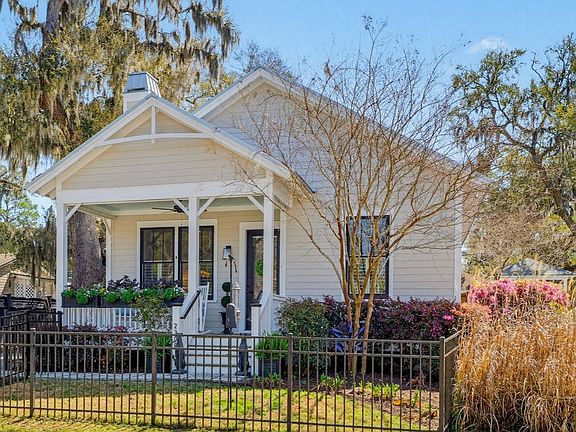 2nd image of 2308 Simms St