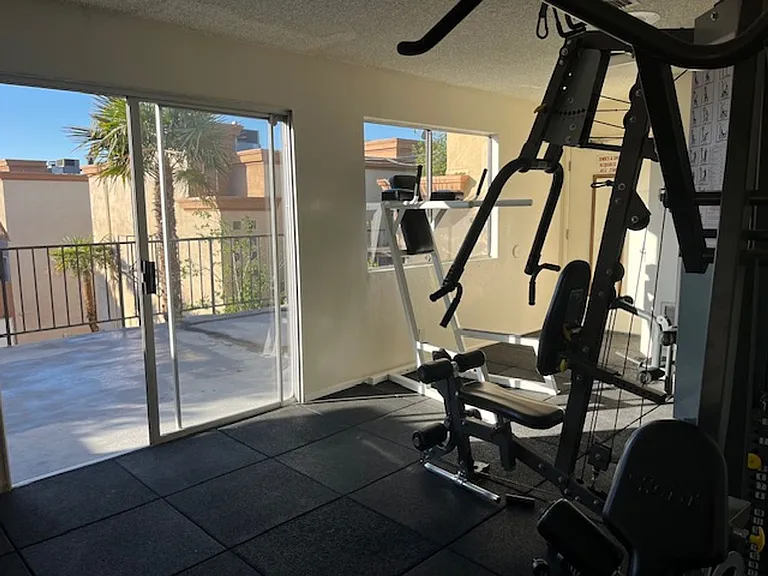 7700 Topanga Canyon Blvd — Photo 7