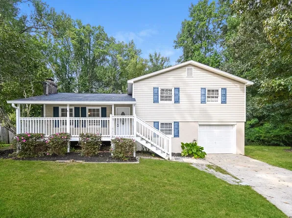 72 Trace Chain Ct, Hiram, GA 30141