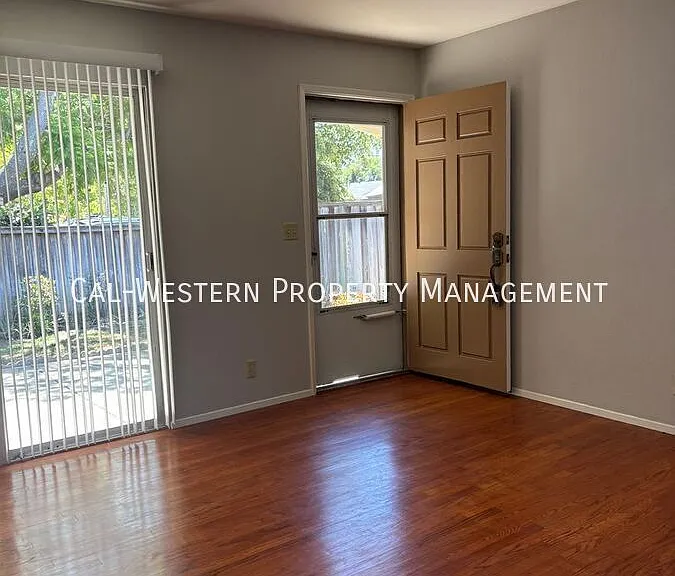4141 Olga Dr — Photo 5