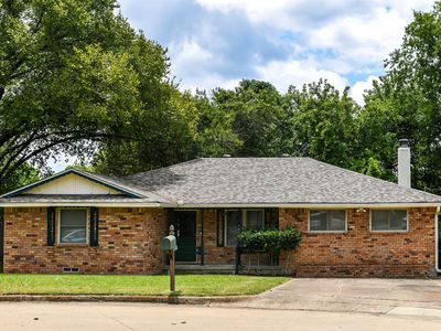 121 S Valley St, Red Oak, TX, 75154