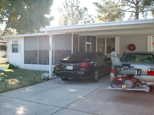 Home for Sale in Leesburg, FL $29,995