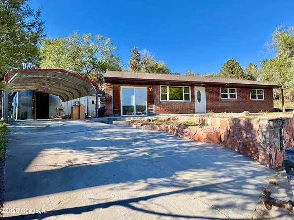 158 Springfield Ave, Newcastle, WY 82701