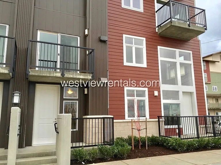 203 E Laurel St — Photo 218