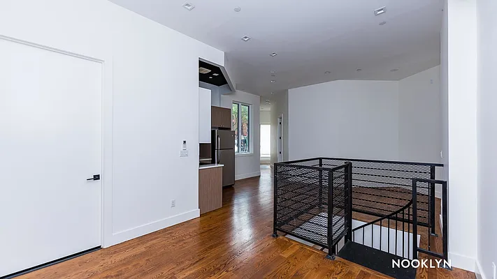 Rented by Nooklyn NYC LLC | media 2