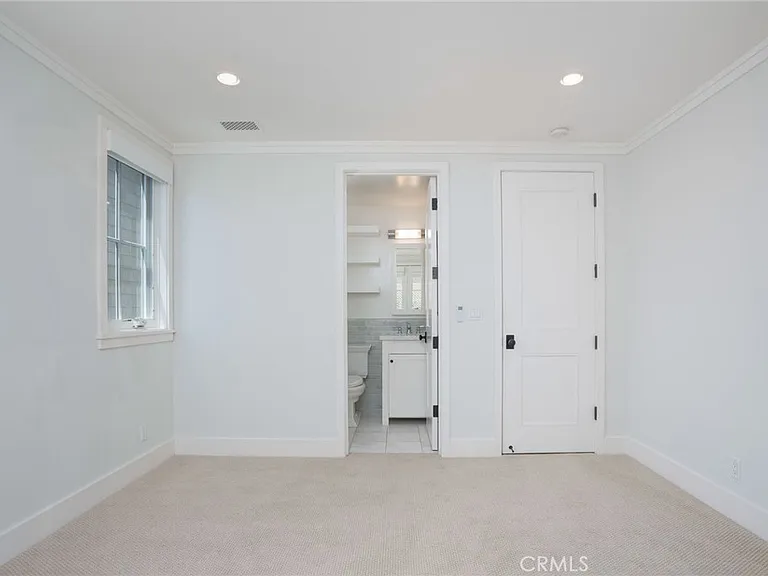 328 28th St — Photo 28