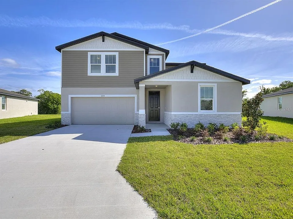 1220 Oak Valley Dr