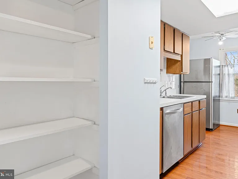 2053 Mayflower Dr — Photo 11