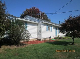 55 Whitcomb Rd, Fulton, NY 13069
